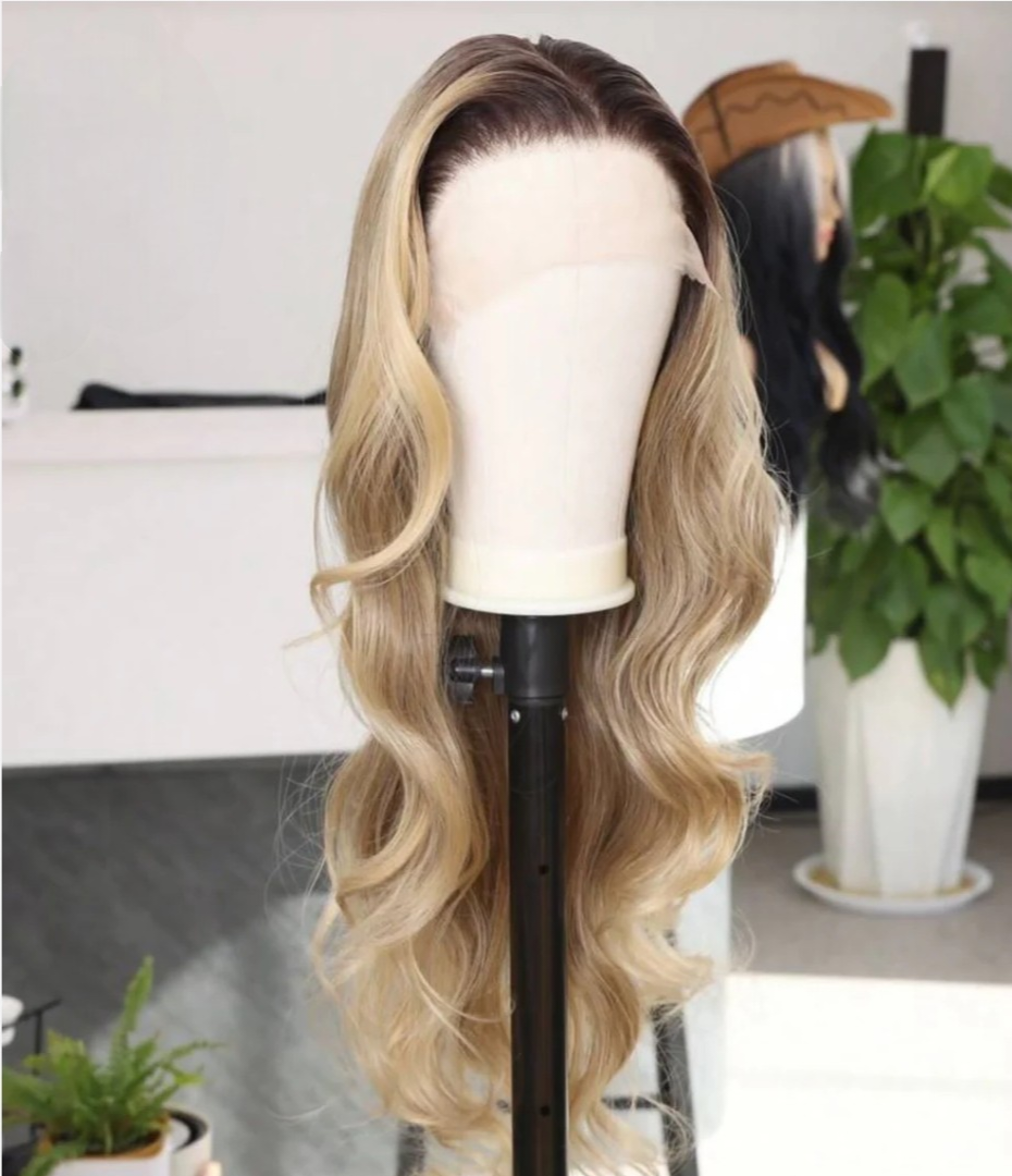 Beyoncé Bombshell Wig 🔥